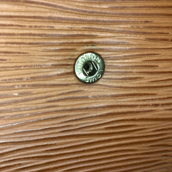 ❌SOLD❌ Louis Vuitton Epi Leather Elise compact wallet RARE bi-color Cipango gold - Picture 8 of 17